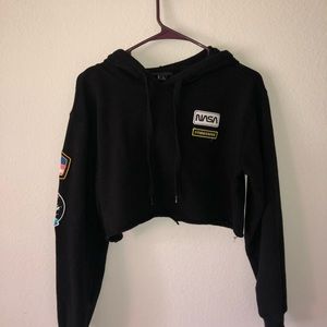 CROPPED NASA HOODIE